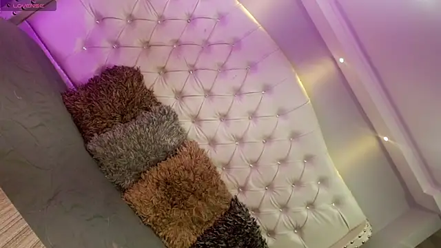 Miranda Collins online show from 26, 10, 2025