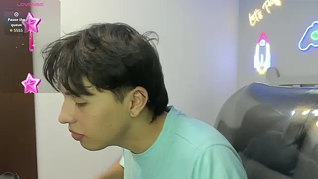 StiwenTwink online show from 9, 1, 2026