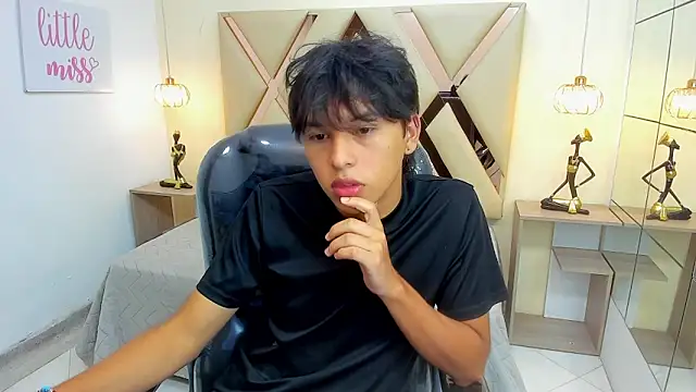 StiwenTwink online show from 12, 2, 2026