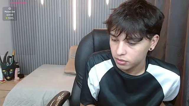 Snapshot of StiwenTwink chatting on 2, 5, 2026 StiwenTwink online show from 2, 5, 2026