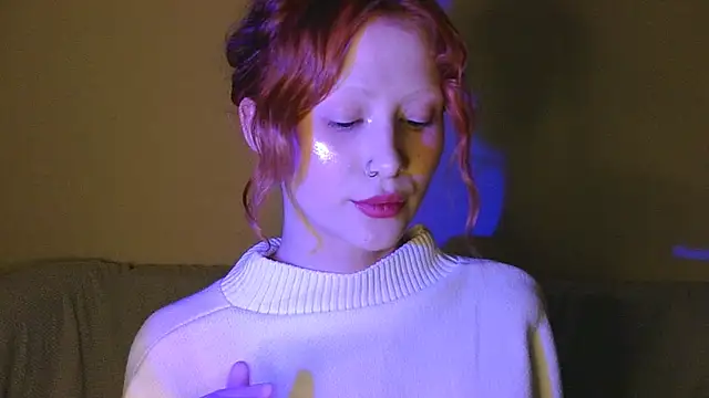 Nyra Thira online show from 24, 10, 2025