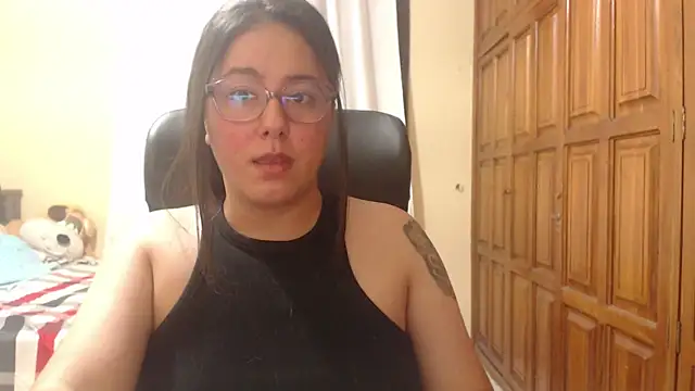 Snapshot of Venus_cat_ chatting on 20, 7, 2026 Venus cat online show from 20, 7, 2026