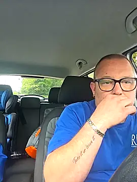 Snapshot of hot-brabo chatting on 3, 10, 2025 hot-brabo online show from 3, 10, 2025