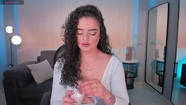 KylieJenkins online show from 27, 2, 2026