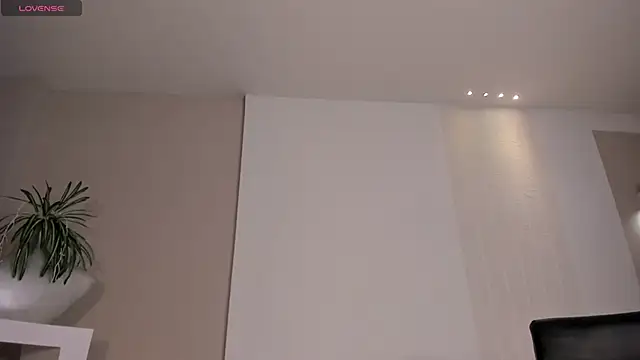 EmilyJohnsonX1 online show from 20, 12, 2025