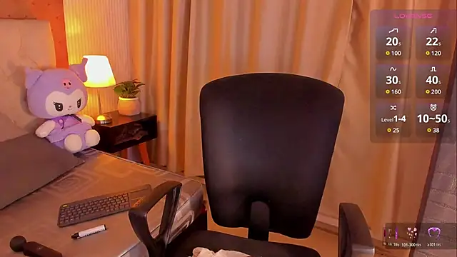 Snapshot of alana_madison10 chatting on 27, 11, 2025 alana madison10 online show from 27, 11, 2025