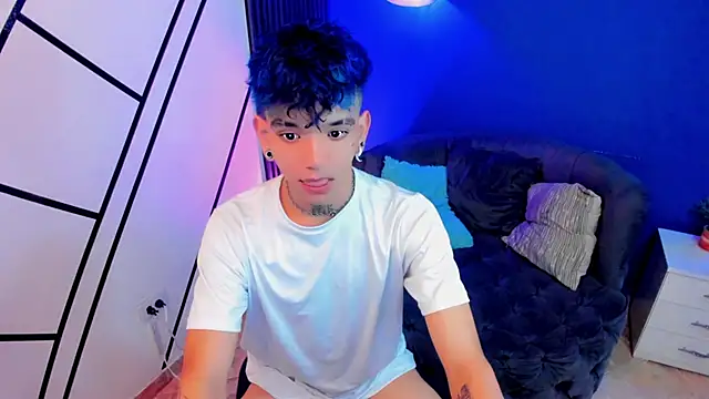 Snapshot of todoroki_g chatting on 24, 11, 2025 todoroki g online show from 24, 11, 2025