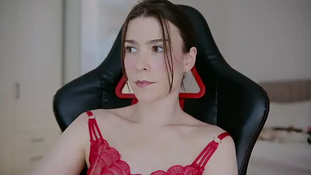 Snapshot of WowHelloAlice chatting on 25, 4, 2026 WowHelloAlice online show from 25, 4, 2026