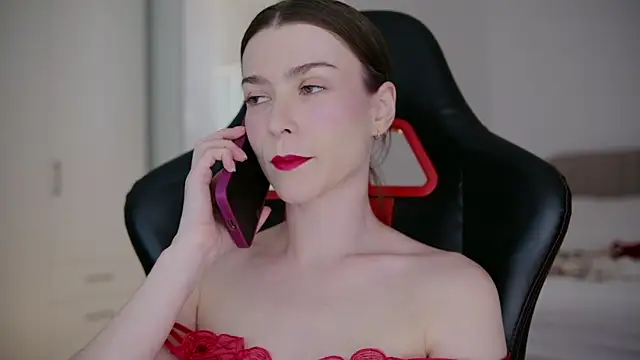 Snapshot of WowHelloAlice chatting on 4, 5, 2026 WowHelloAlice online show from 4, 5, 2026