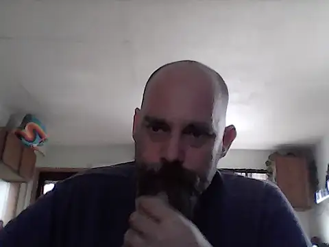 Snapshot of crazyheratic8 chatting on 13, 4, 2026 crazyheratic8 online show from 13, 4, 2026