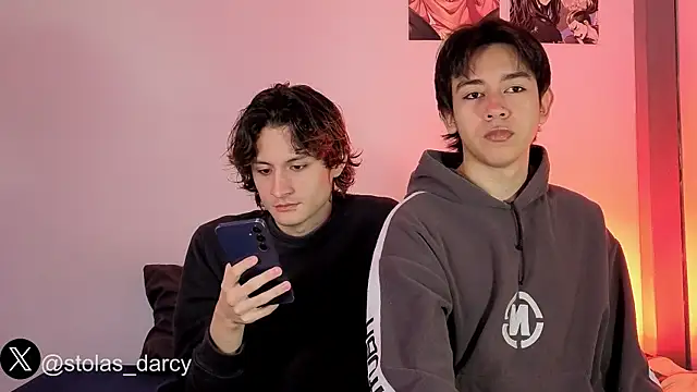 Snapshot of Darcy_and_Stolas chatting on 12, 4, 2026 Darcy and Stolas online show from 12, 4, 2026