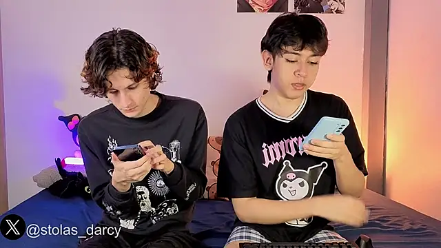 Snapshot of Darcy_and_Stolas chatting on 16, 4, 2026 Darcy and Stolas online show from 16, 4, 2026