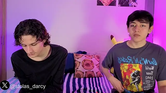 Snapshot of Darcy_and_Stolas chatting on 20, 4, 2026 Darcy and Stolas online show from 20, 4, 2026