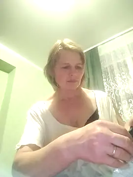 Snapshot of Masha412111 chatting on 5, 4, 2026 Masha412111 online show from 5, 4, 2026