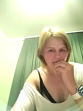 Snapshot of Masha412111 chatting on 29, 4, 2026 Masha412111 online show from 29, 4, 2026