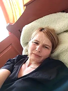 Snapshot of Masha412111 chatting on 6, 5, 2026 Masha412111 online show from 6, 5, 2026