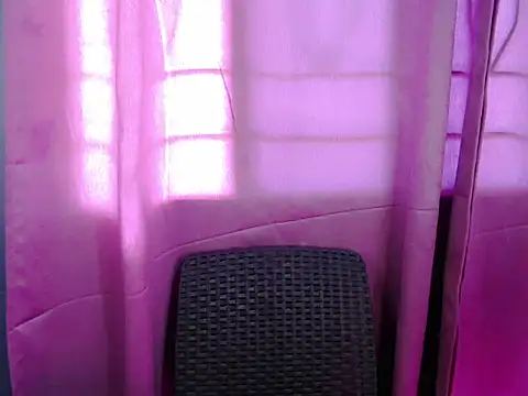 Snapshot of miss_katty28 chatting on 4, 12, 2025 miss katty28 online show from 4, 12, 2025