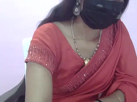 Snapshot of Laila_Cute chatting on 27, 3, 2026 Laila Cute online show from 27, 3, 2026
