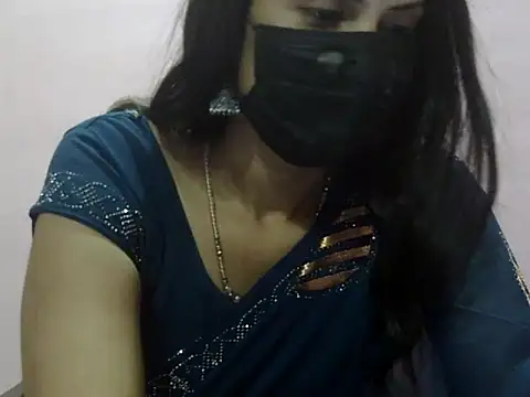 Snapshot of Laila_Cute chatting on 28, 3, 2026 Laila Cute online show from 28, 3, 2026