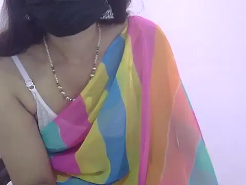 Snapshot of Laila_Cute chatting on 5, 4, 2026 Laila Cute online show from 5, 4, 2026