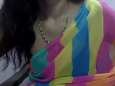 Snapshot of Laila_Cute chatting on 1, 5, 2026 Laila Cute online show from 1, 5, 2026