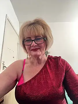 Snapshot of BoloshkaBlonda chatting on 18, 7, 2026 BoloshkaBlonda online show from 18, 7, 2026