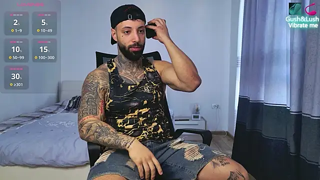 Snapshot of MasculineGuy99 chatting on 19, 12, 2025 MasculineGuy99 online show from 19, 12, 2025