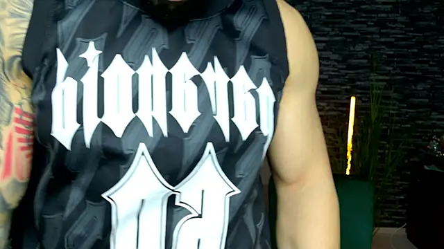 Snapshot of MasculineGuy99 chatting on 2, 3, 2026 MasculineGuy99 online show from 2, 3, 2026