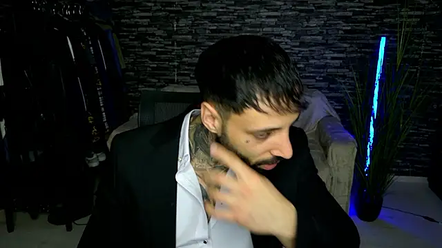 Snapshot of MasculineGuy99 chatting on 23, 3, 2026 MasculineGuy99 online show from 23, 3, 2026