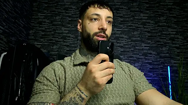 Snapshot of MasculineGuy99 chatting on 28, 3, 2026 MasculineGuy99 online show from 28, 3, 2026