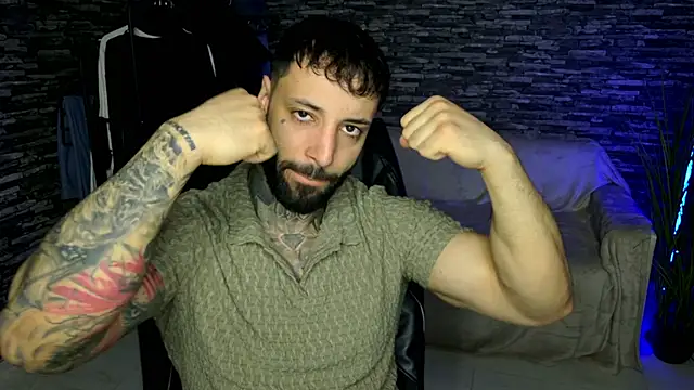 Snapshot of MasculineGuy99 chatting on 29, 3, 2026 MasculineGuy99 online show from 29, 3, 2026