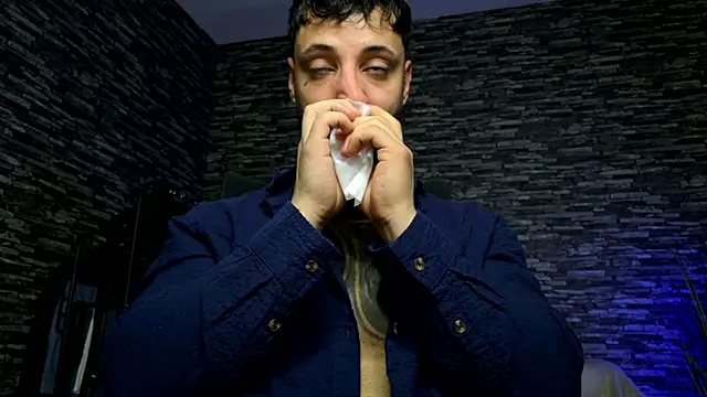 Snapshot of MasculineGuy99 chatting on 13, 4, 2026 MasculineGuy99 online show from 13, 4, 2026