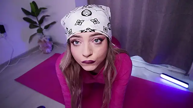 Snapshot of Dahliacruzz chatting on 30, 11, 2025 Dahliacruzz online show from 30, 11, 2025