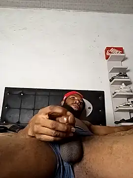 Snapshot of FreakyKaigrey chatting on 6, 11, 2025 FreakyKaigrey online show from 6, 11, 2025