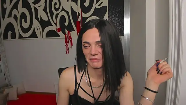 Snapshot of Vanessa4Dom chatting on 4, 6, 2026 Vanessa4Dom online show from 4, 6, 2026