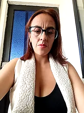 Snapshot of Jade_1-9 chatting on 17, 12, 2025 Jade 1-9 online show from 17, 12, 2025