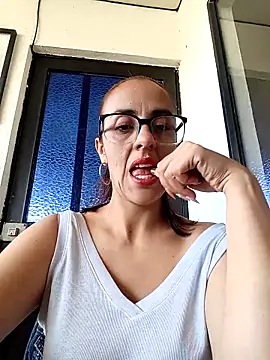 Snapshot of Jade_1-9 chatting on 19, 12, 2025 Jade 1-9 online show from 19, 12, 2025