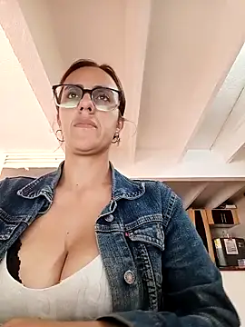 Snapshot of Jade_1-9 chatting on 4, 2, 2026 Jade 1-9 online show from 4, 2, 2026