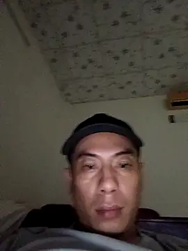 VintageAdmiral110 online show from 12, 4, 2026