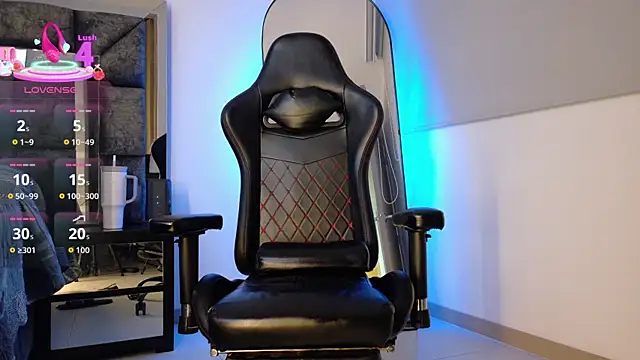 Snapshot of johnjaguar1_ chatting on 8, 4, 2026 johnjaguar1 online show from 8, 4, 2026