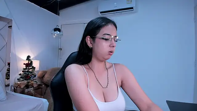 maddie greyy online show from 25, 11, 2025