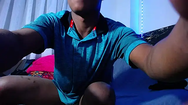 Snapshot of Dark_stallionX chatting on 3, 11, 2025 Dark stallionX online show from 3, 11, 2025