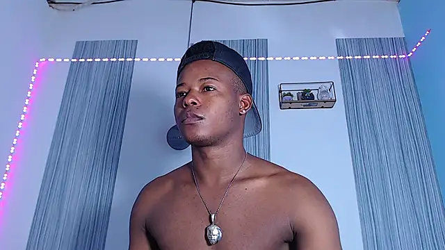 Snapshot of Dark_stallionX chatting on 27, 11, 2025 Dark stallionX online show from 27, 11, 2025