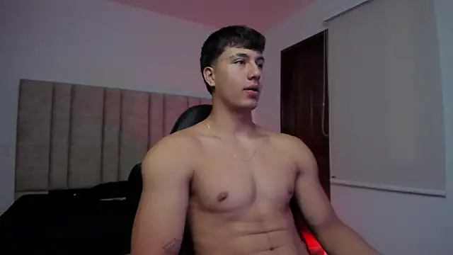 Snapshot of CHRIS_MORGAN1 chatting on 26, 10, 2025 CHRIS MORGAN1 online show from 26, 10, 2025