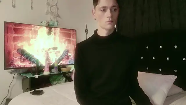 Tyler cat online show from 2, 11, 2025