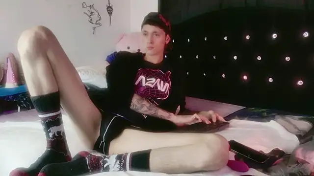 Snapshot of Tyler_cat chatting on 27, 3, 2026 Tyler cat online show from 27, 3, 2026