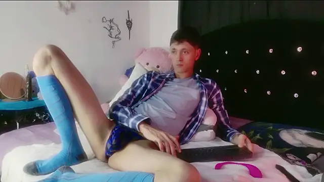 Snapshot of Tyler_cat chatting on 29, 3, 2026 Tyler cat online show from 29, 3, 2026