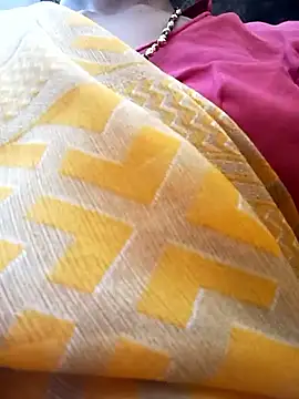 Snapshot of Mona7070 chatting on 7, 10, 2025 Mona7070 online show from 7, 10, 2025