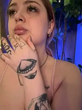 Snapshot of KellyMoors chatting on 2, 3, 2026 KellyMoors online show from 2, 3, 2026