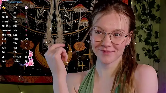 lyra thenymph online show from 15, 11, 2025